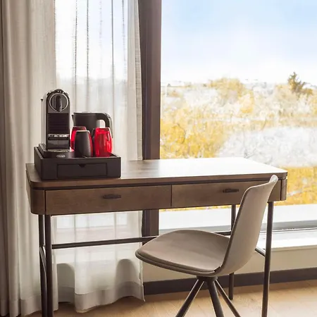 Radisson Red