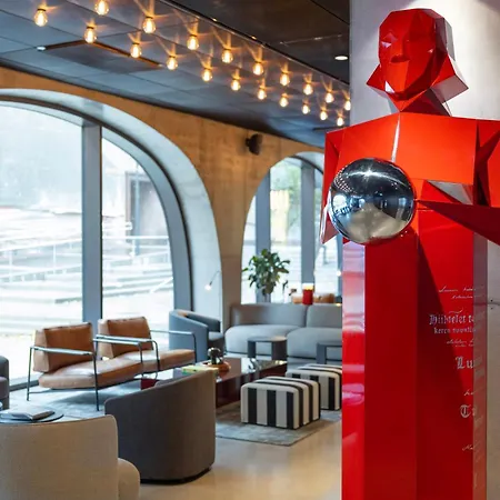 Radisson Red Hotel 4*