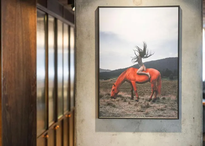 Radisson Red מלון 4*