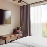 Radisson Red