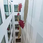 Radisson Red