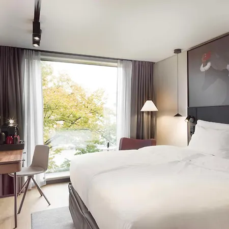 Radisson Red 호텔 헬싱키