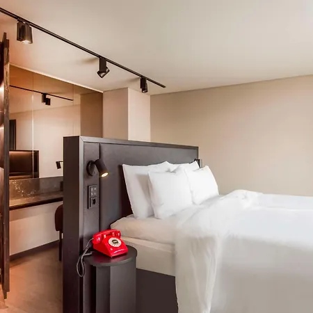 Radisson Red 호텔 헬싱키