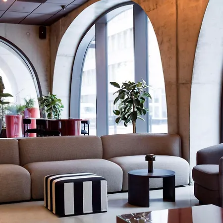 Отель Radisson Red Хельсинки