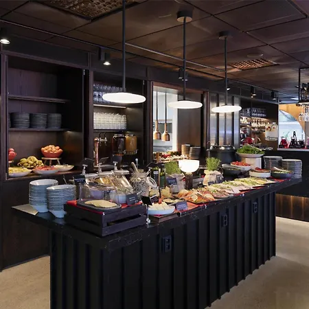 Radisson Red 4* Хельсинки