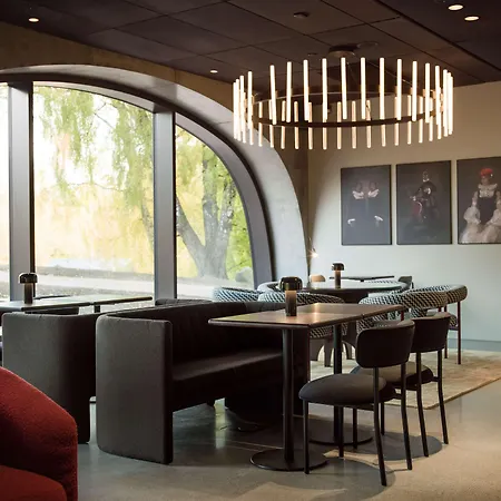 Radisson Red 4* Хельсинки