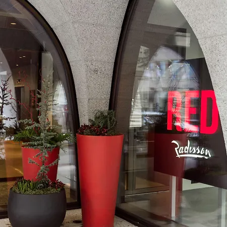 Radisson Red Отель