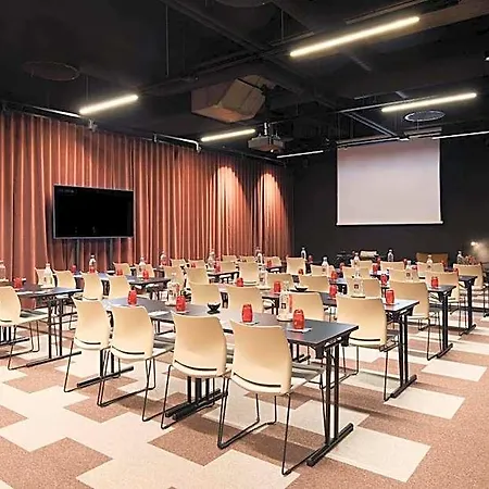 Radisson Red 4* Helsinki