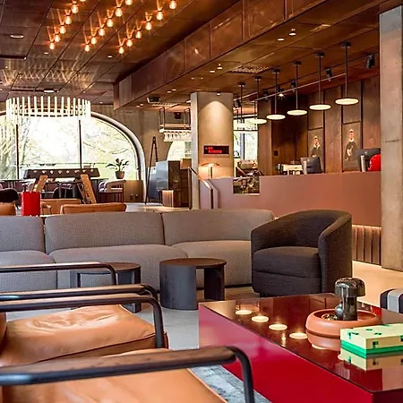 Hotel Radisson Red