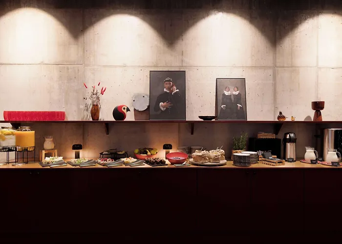 Hotel Radisson Red 4*