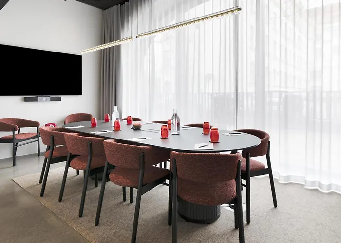 호텔 Radisson Red 4*