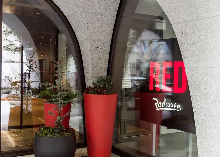 Radisson Red 호텔